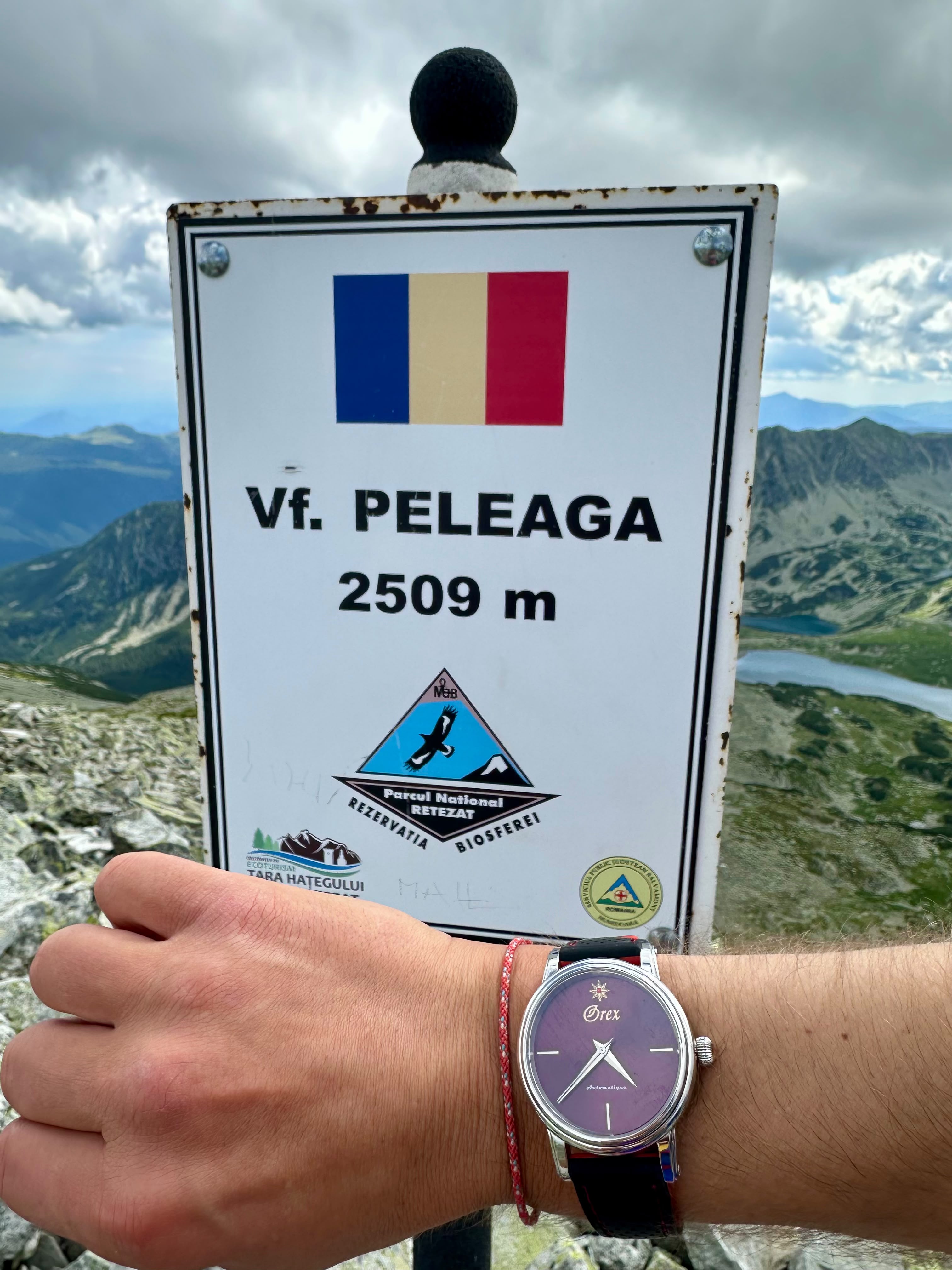 Adrian Ahrițculesei și Orex® pe vf Peleaga la 2509m