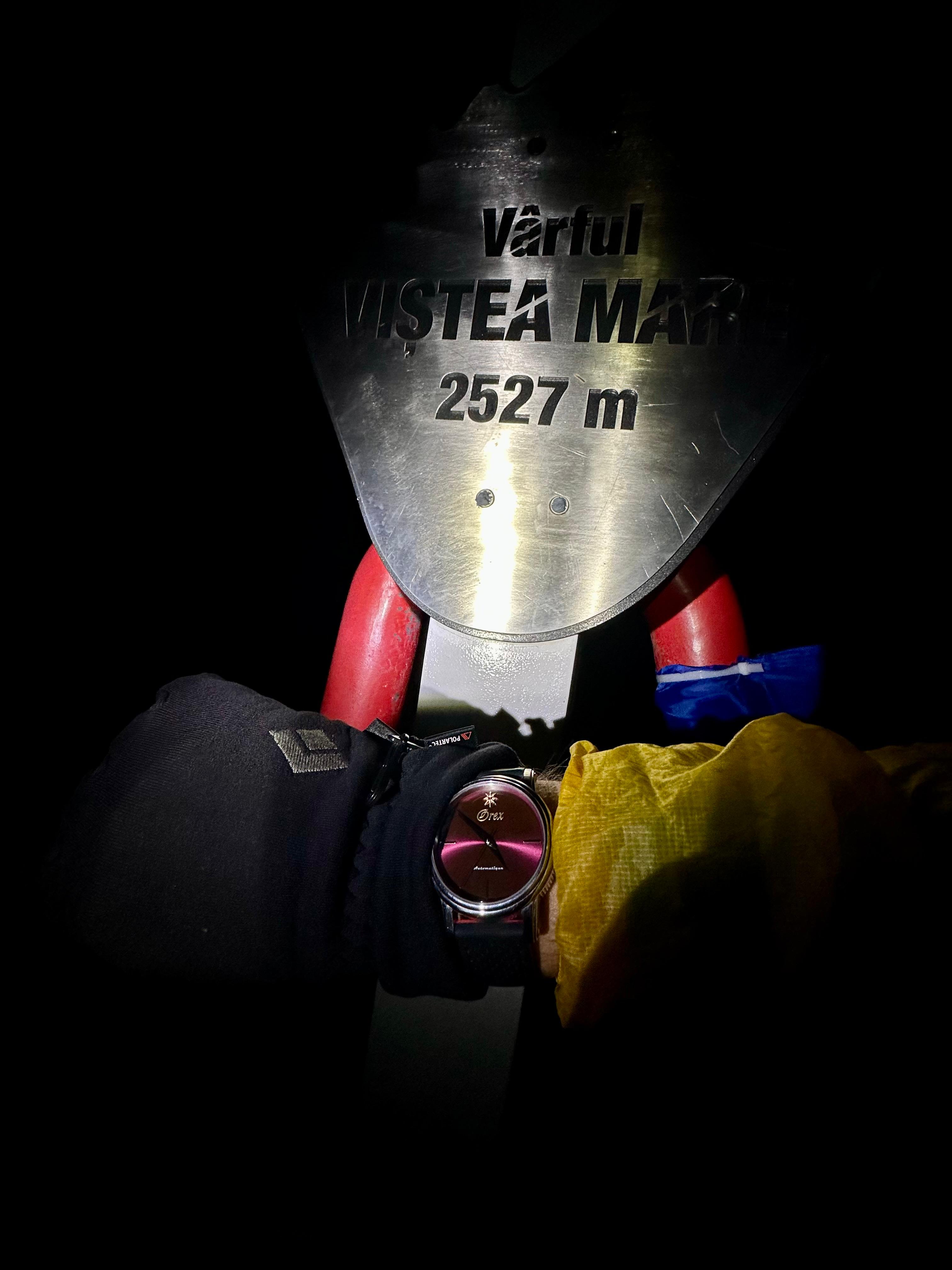 Adrian Ahrițculesei și Orex® pe vf Viștea Mare 2527m