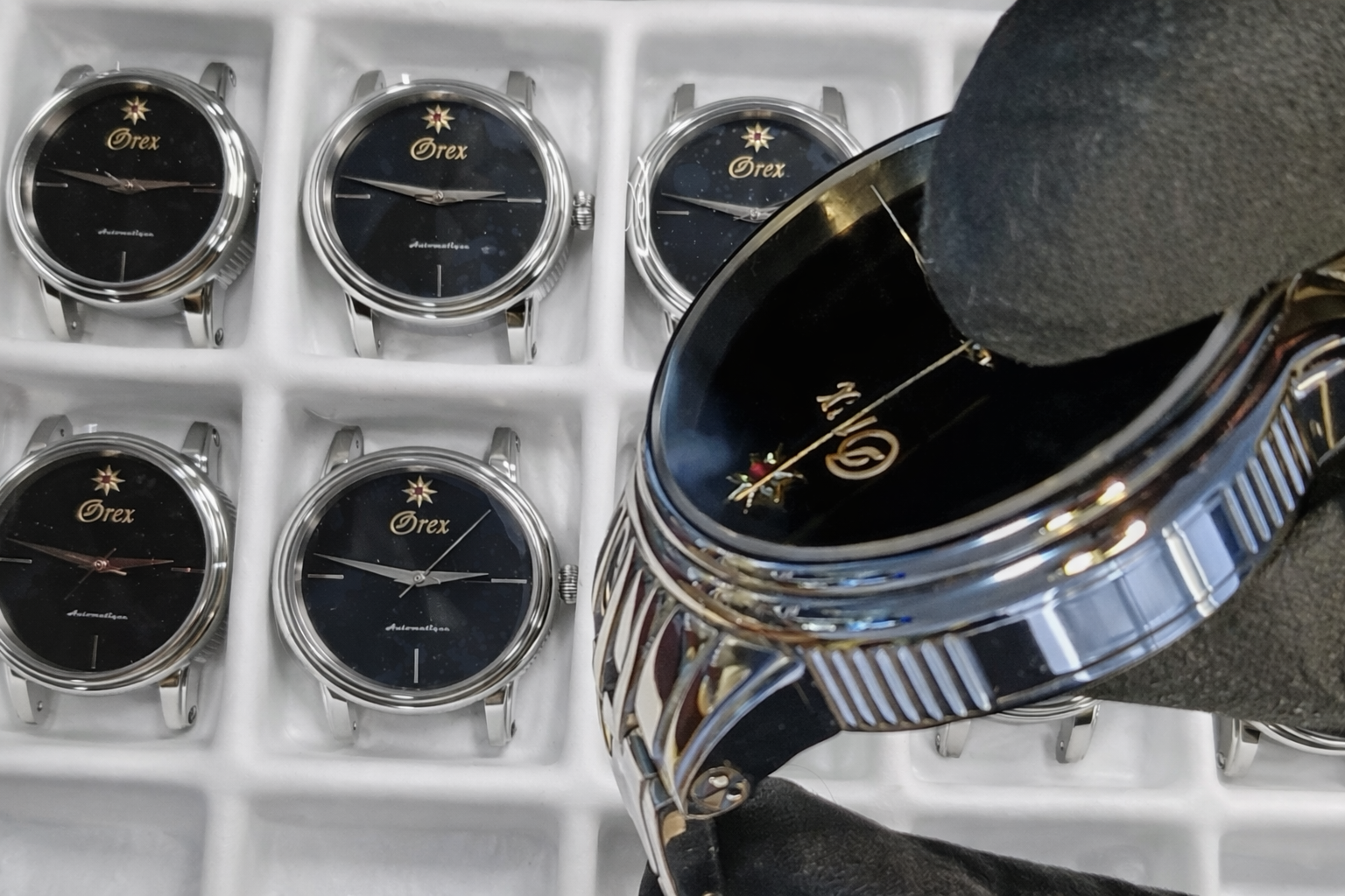 Asamblarea părților componente în vederea verificării finale.